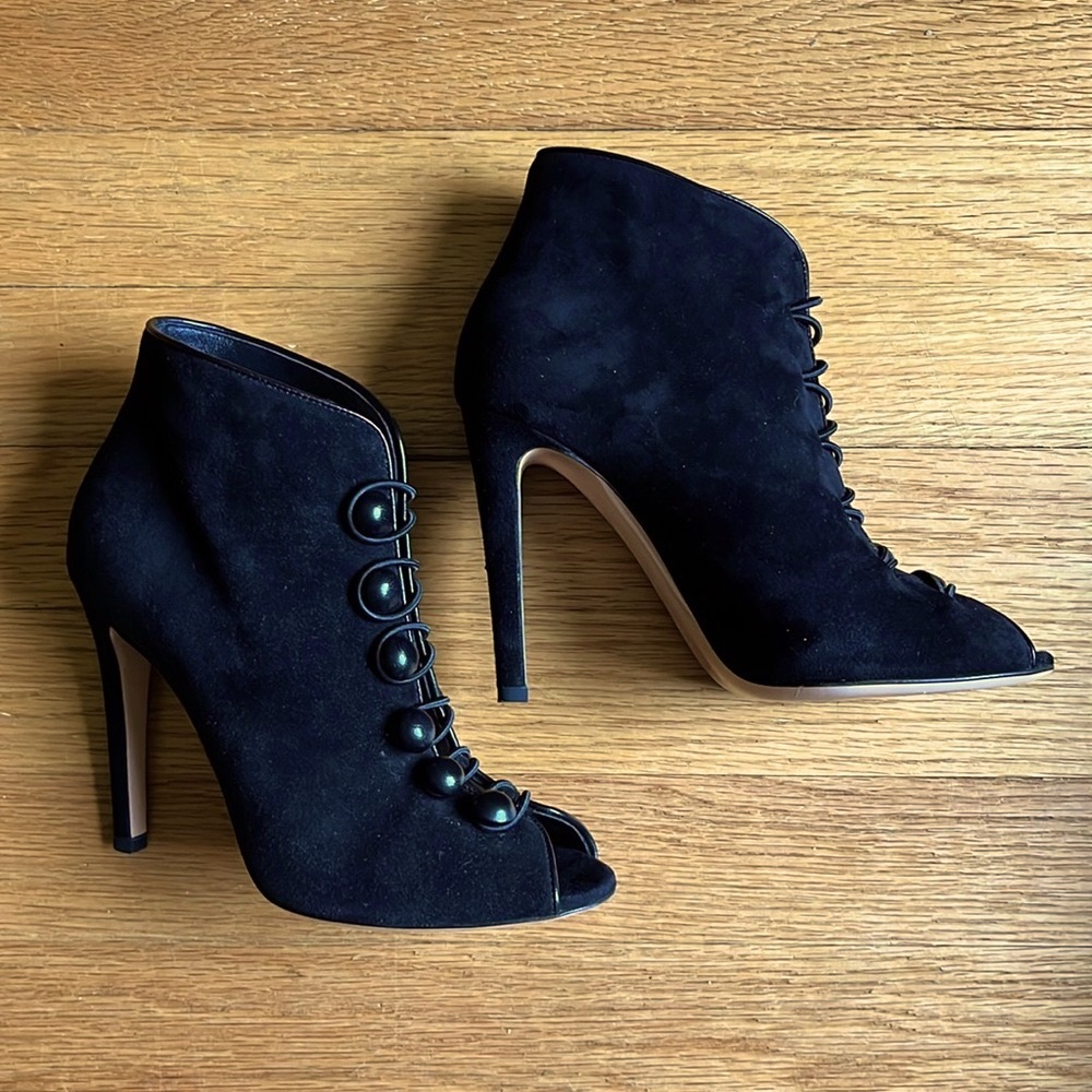 GIANVITO ROSSI Imperia Black Suede Stiletto Heels Open Toe Bootie Peep-toe